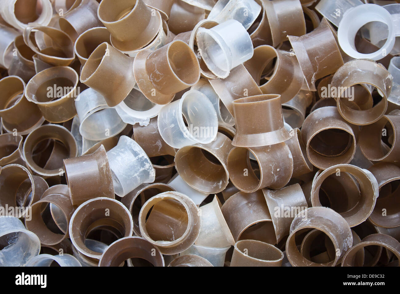 Sfondo astratto cerchio nero concetto Costruzione Dettagli copertura di energia elettronica fabbrica di apparecchi di foglio di pellicola rotolo tubo grigio Foto Stock