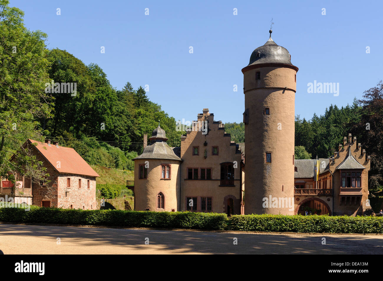 Castello Mespelbrunn (16.c..) nelle montagne di Spessart, Baviera, Germania Foto Stock