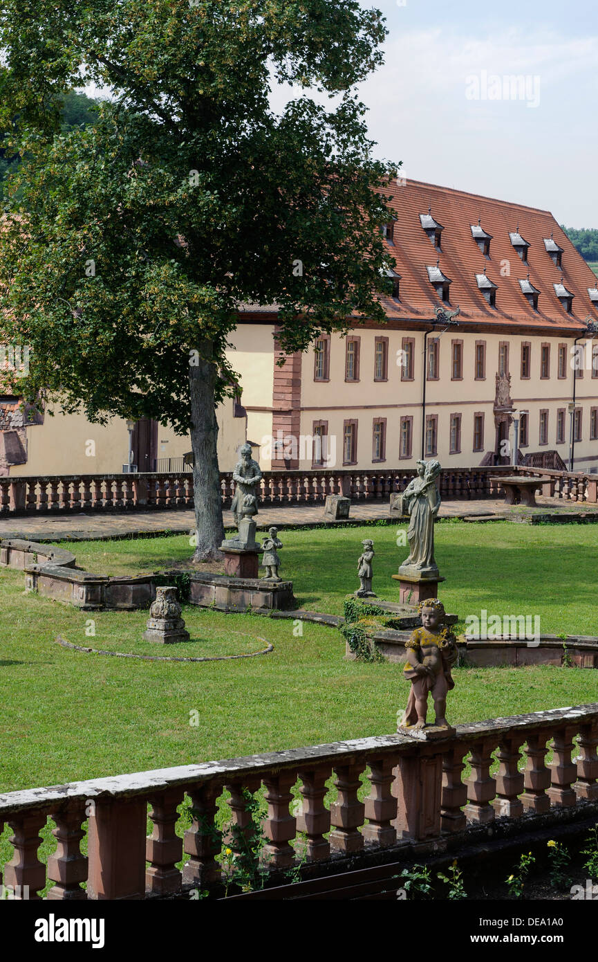 Lo stile barocco abbey garden Bronnbach monastero vicino Wertheim, Baden-Wuerttemberg, Germania Foto Stock