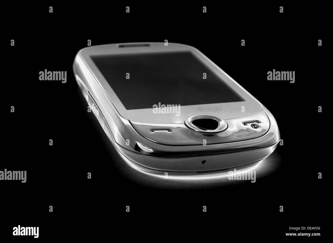 Telefono cellulare su nero Foto Stock