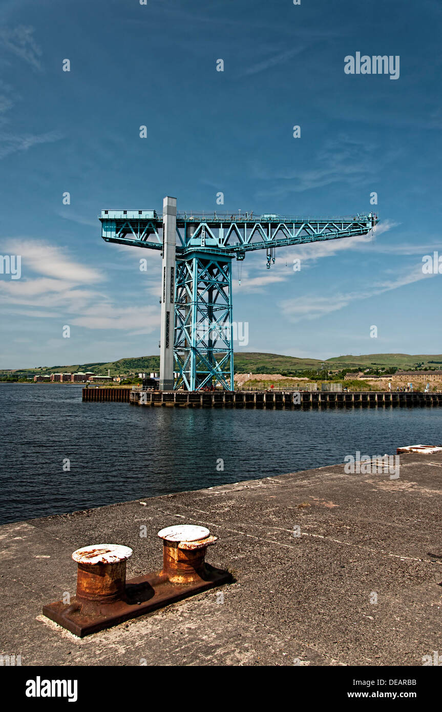 La Titan Crane situato presso il vecchio John Brown's cantiere navale sito in Clydebank, Scozia Foto Stock