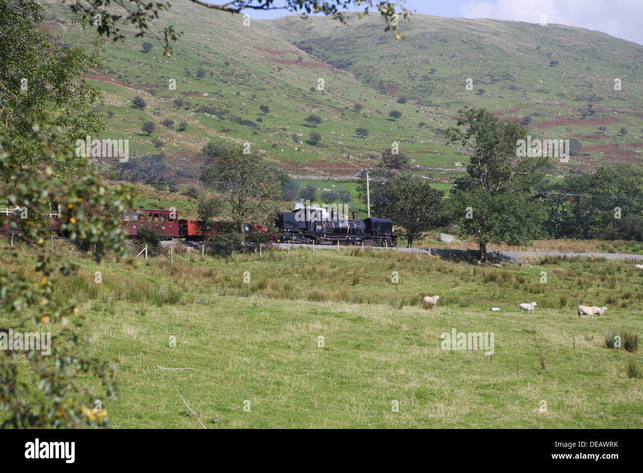 Treno a Blaenau Ffestiniog, Wales, Regno Unito Foto Stock