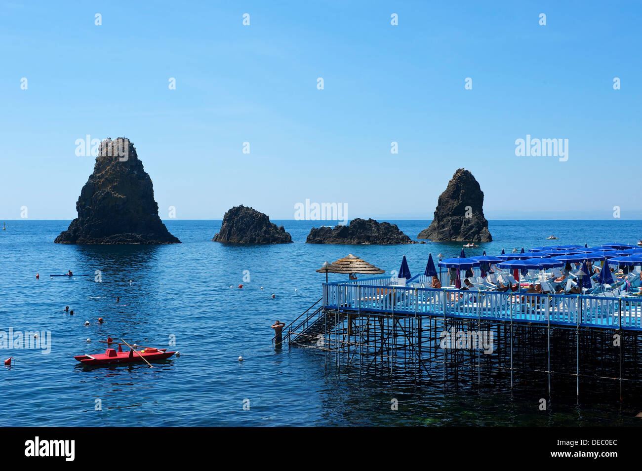 Ciclopica Isles, Aci Trezza, Aci Castello, Provincia di Catania, Sicilia, Italia Foto Stock