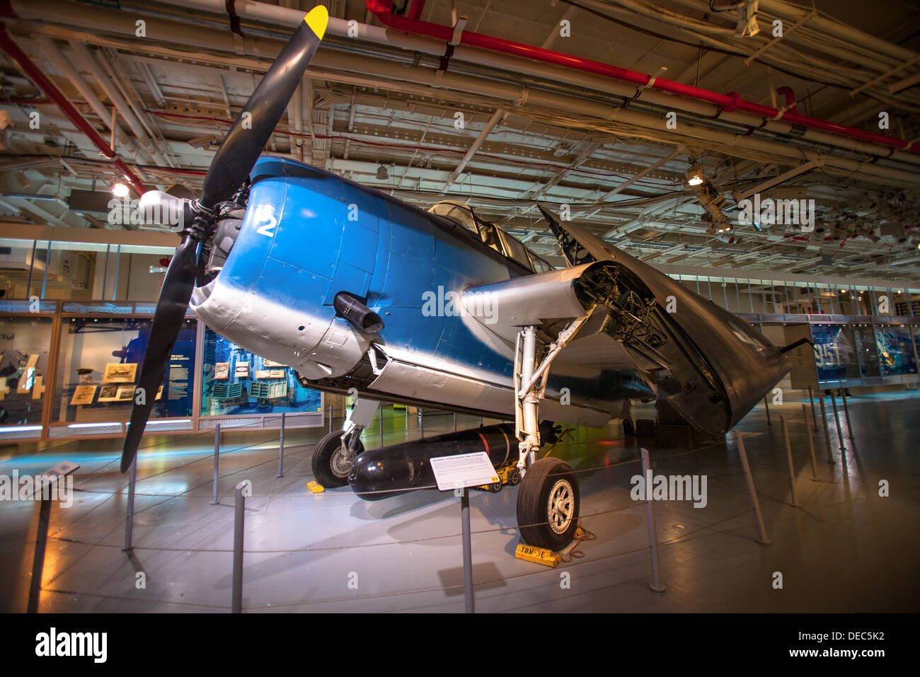 Grumman TBF Avenger in hangar della Intrepid Sea, Air & Space Museum Foto Stock