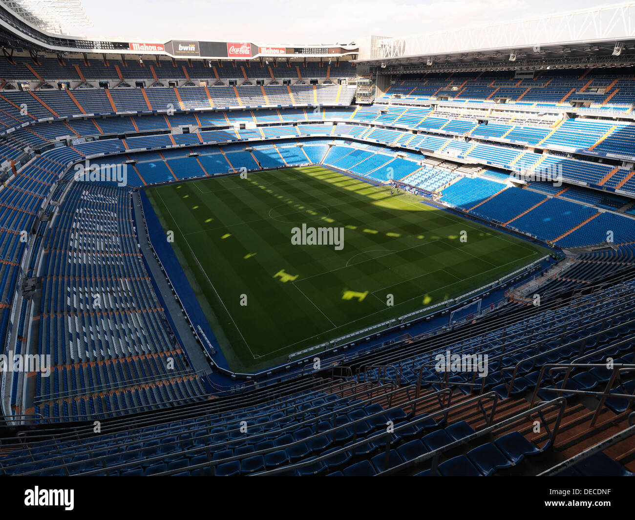 Madrid, Spagna, affacciato al Estadio Santiago Bernabeu Foto Stock