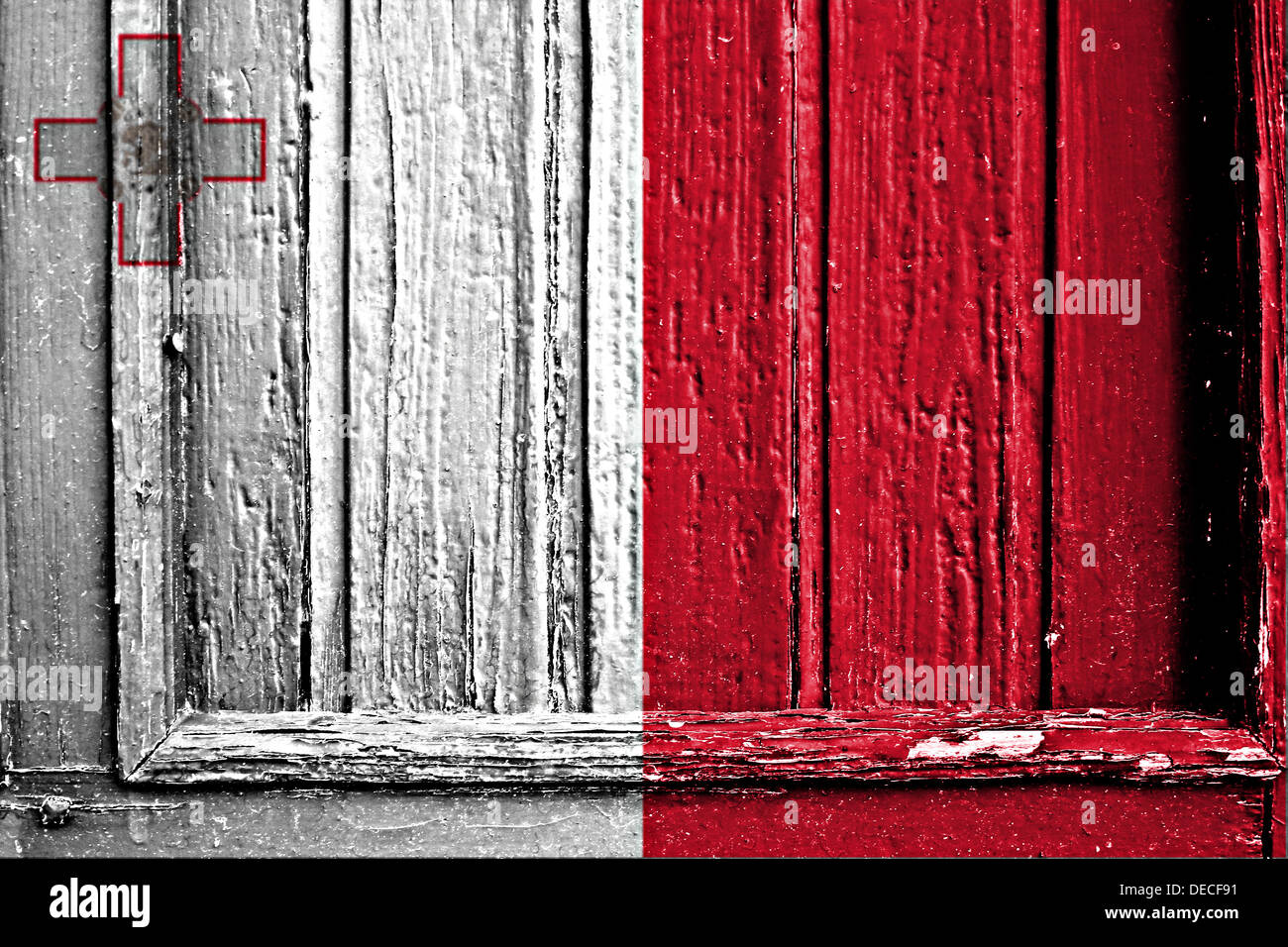 Bandiera di Malta dipinta su un telaio in legno Foto Stock