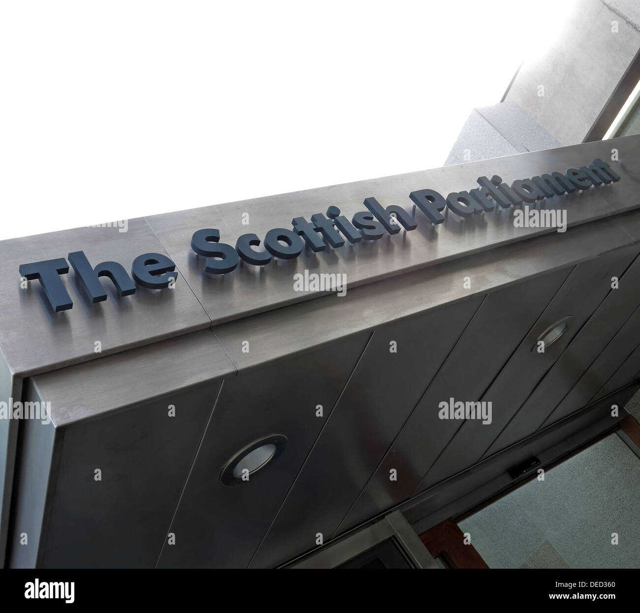 Il Parlamento Scozzese ingresso / Governo di Edimburgo che dovrebbe essere a casa di una Scozia indipendente Foto Stock