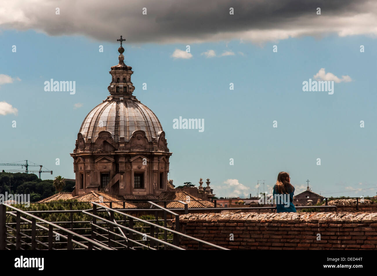 Vista della cupola della chiesa di Roma, Italia Foto Stock