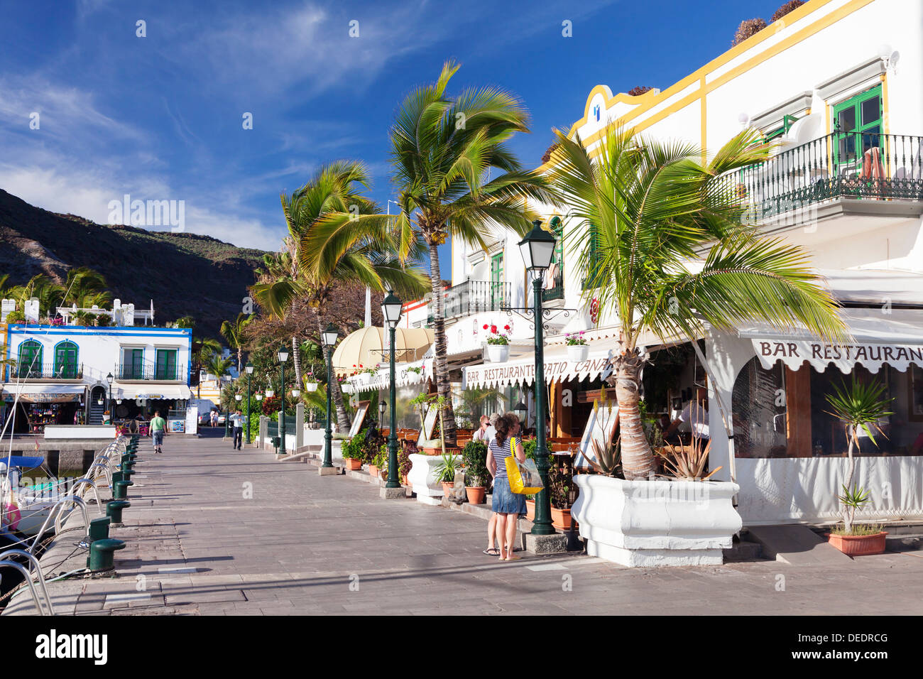 Passeggiata con ristoranti e caffetterie, Puerto de Mogan, Gran Canaria,  Isole Canarie, Spagna, Europa Foto stock - Alamy