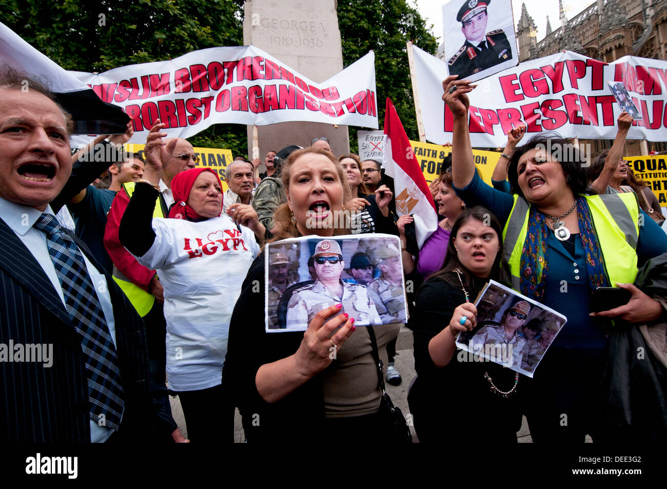 Egiziano Pro-Army Pro-Government manifestanti a Londra Agosto 2013 Foto Stock