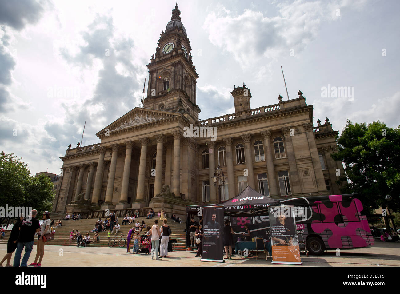 Bolton Town Hall di fronte a Victoria Square a Bolton , Greater Manchester, Foto Stock
