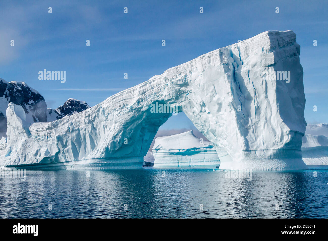 Iceberg vicino stand isola, Antartide, oceano meridionale, regioni polari Foto Stock