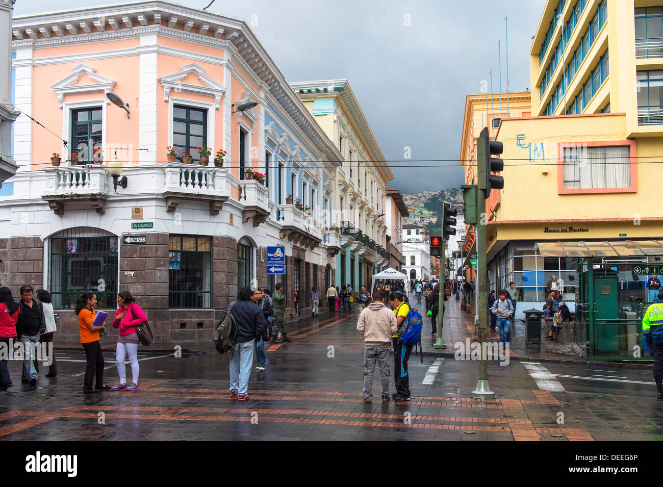 Il Cile Street, Quito, centro storico di Quito, Sito Patrimonio Mondiale dell'UNESCO, Provincia Pichincha, Ecuador, Sud America Foto Stock