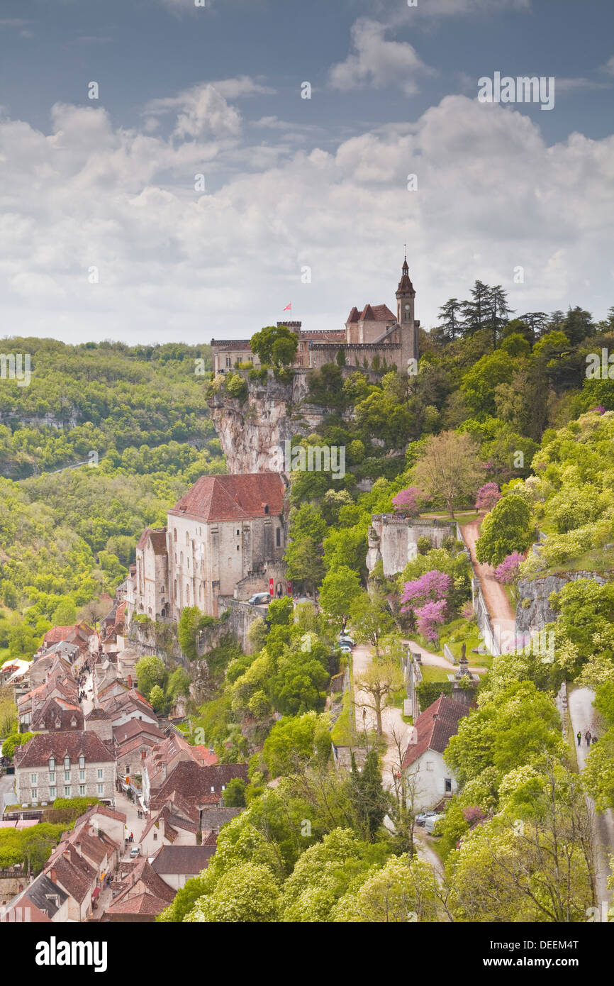 Il borgo antico di Rocamadour, meta di pellegrinaggio, nella zona di Lot, Francia, Europa Foto Stock