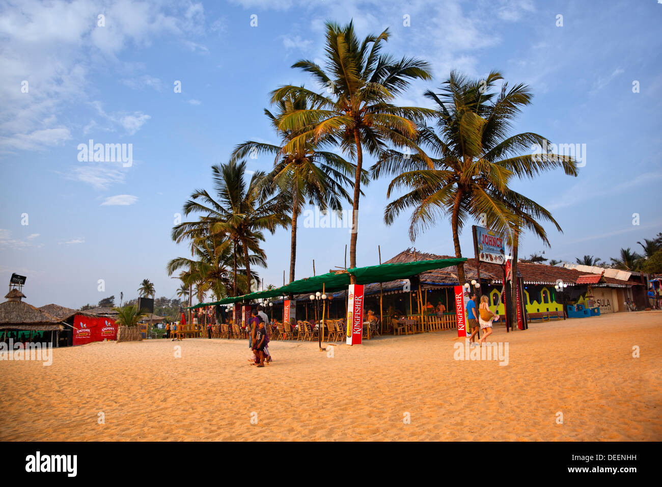 Ristorante sulla spiaggia di johncys immagini e fotografie stock ad ...