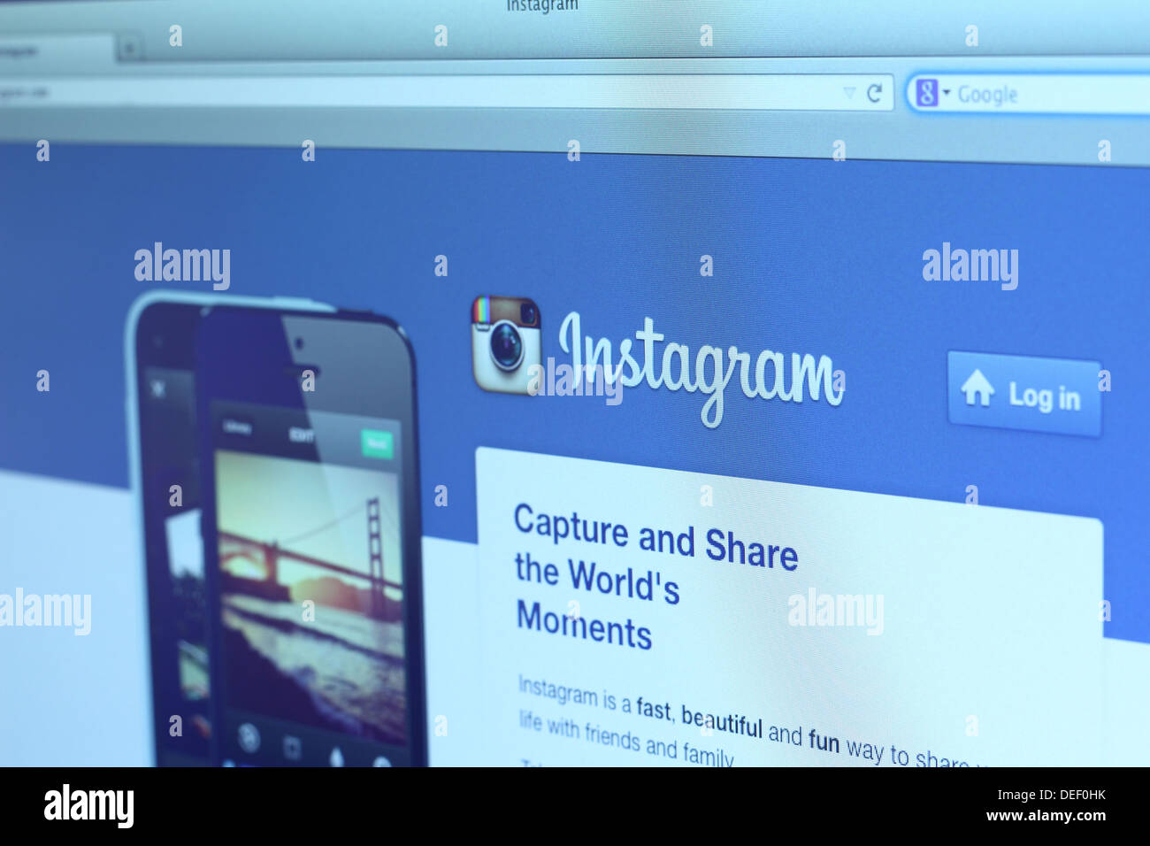 Foto di Instagram homepage su schermo di un monitor. Instagram è una libera applicazione di condivisione delle foto che permette agli utenti di scattare foto Foto Stock
