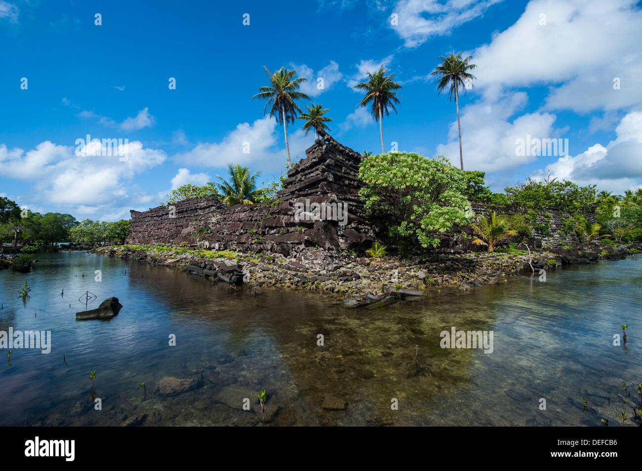 Rovina della città di Nan Madol, Pohnpei (Ponape), Stati Federati di Micronesia, Isole Caroline, Pacifico centrale e del Pacifico Foto Stock