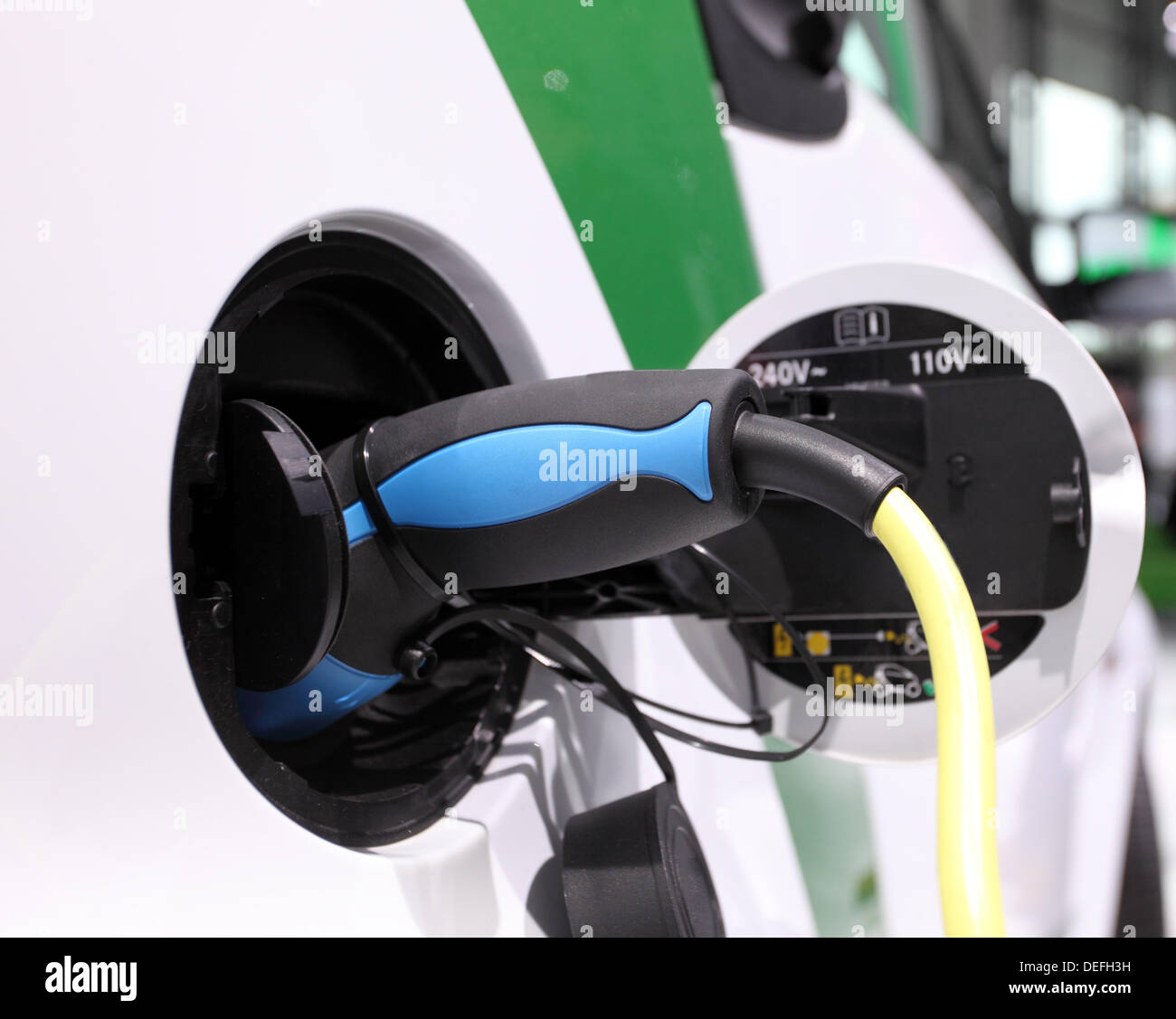 Francoforte, Germania. Xvii Sep, 2013. International Motor Show di Francoforte, Germania. Smart Electric Drive auto presso il sessantacinquesimo IAA di Francoforte, in Germania il 17 settembre 2013 © philipus/Alamy Live News Foto Stock