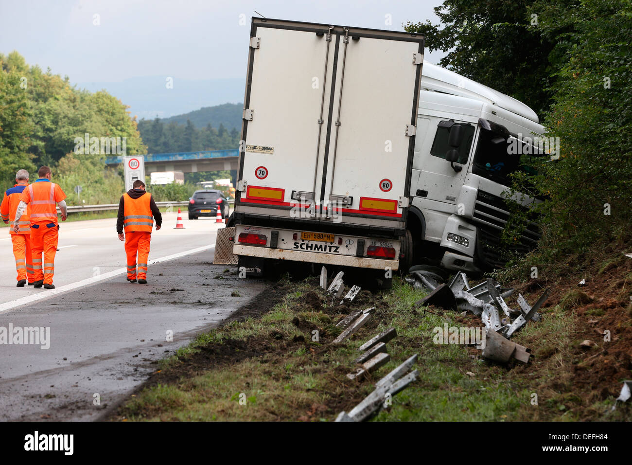 Carrello incidente sull'autostrada A61, vicino a Waldesch, Renania-Palatinato, Germania Foto Stock
