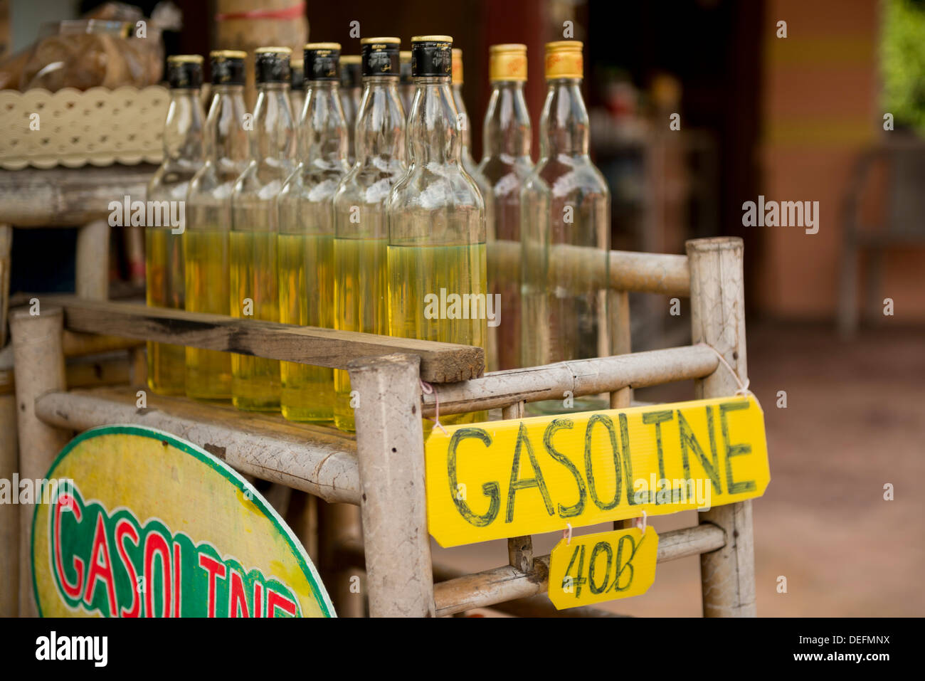 La stazione di benzina, Ko Samui Island, Surat Thani, Thailandia, Sud-est asiatico, in Asia Foto Stock