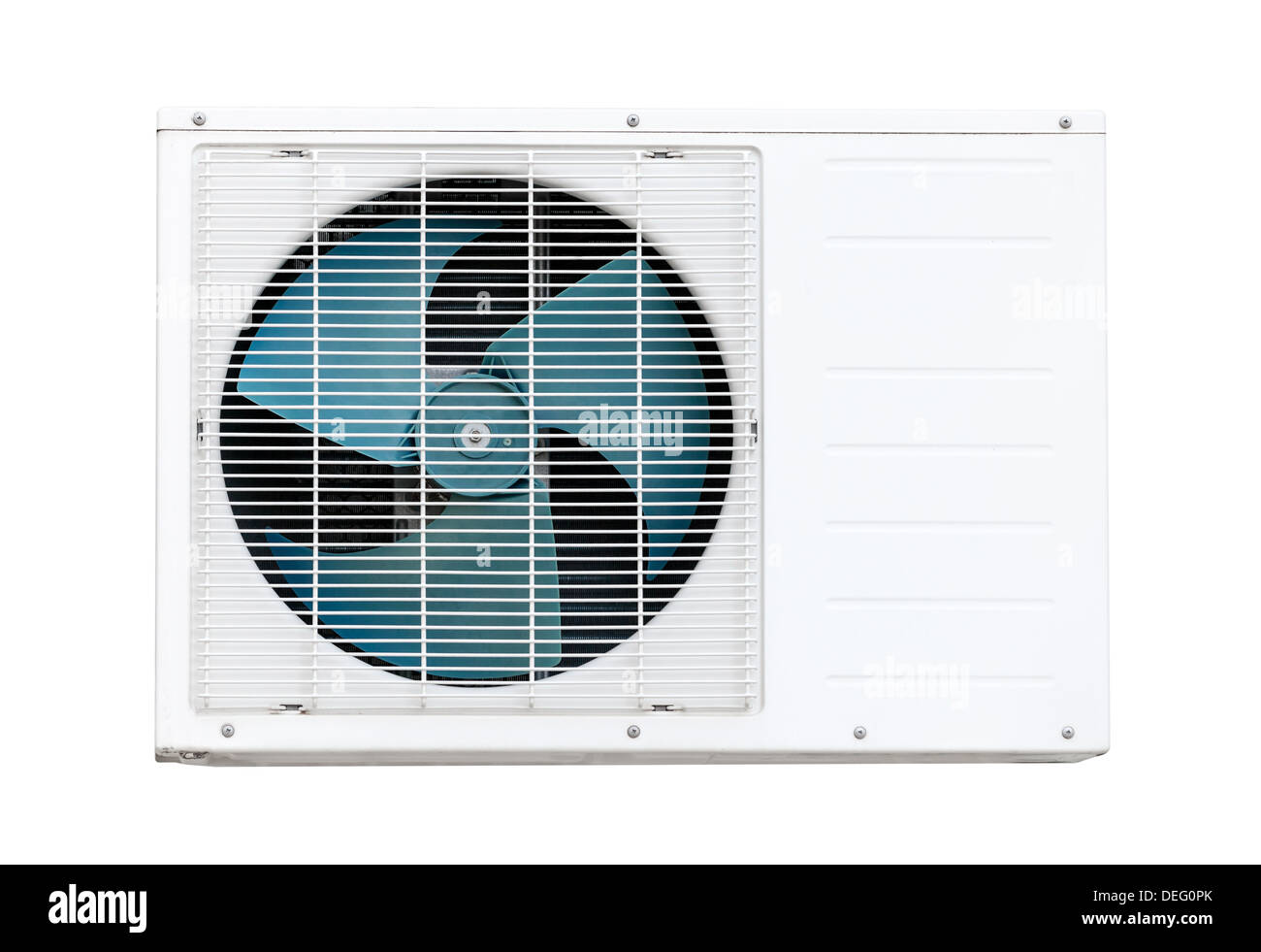 Blocco esterno della moderna aria condizionata sistema isolato su bianco Foto Stock