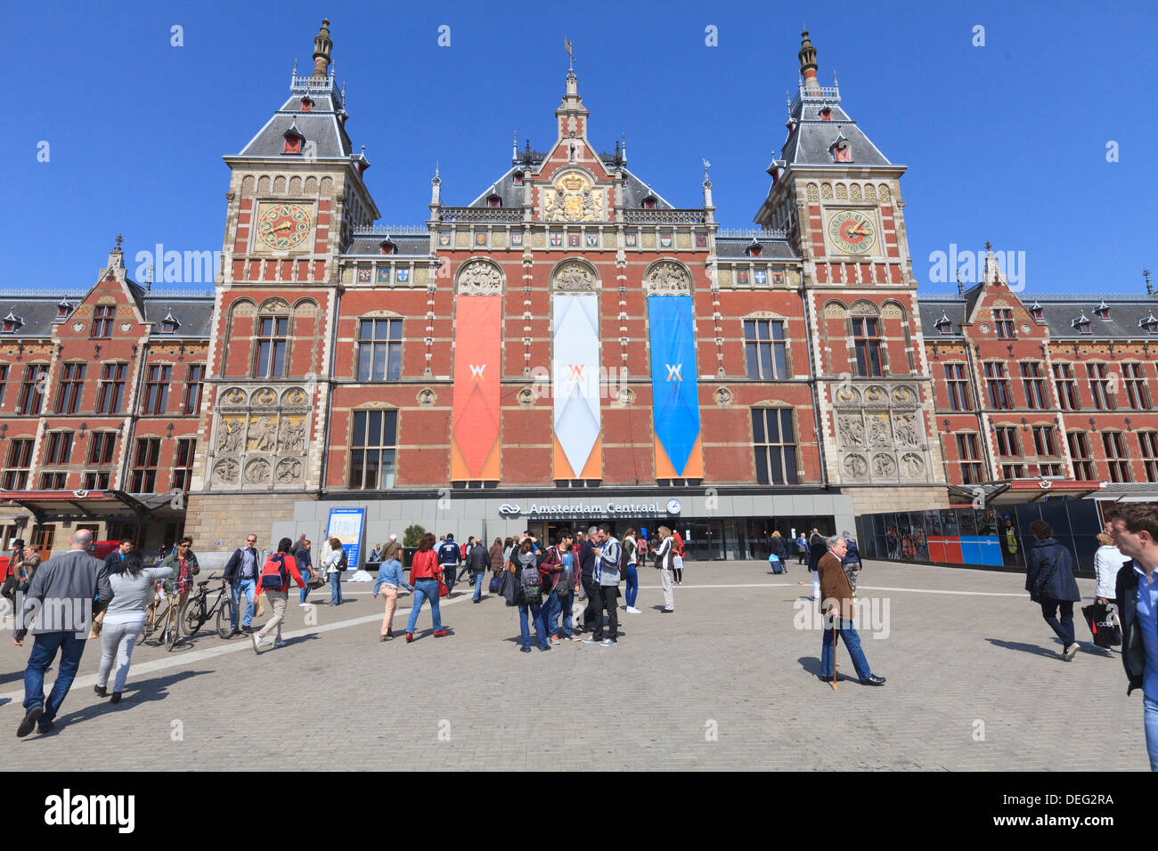 Stazione Ferroviaria Centrale di Amsterdam, Paesi Bassi, Europa Foto Stock