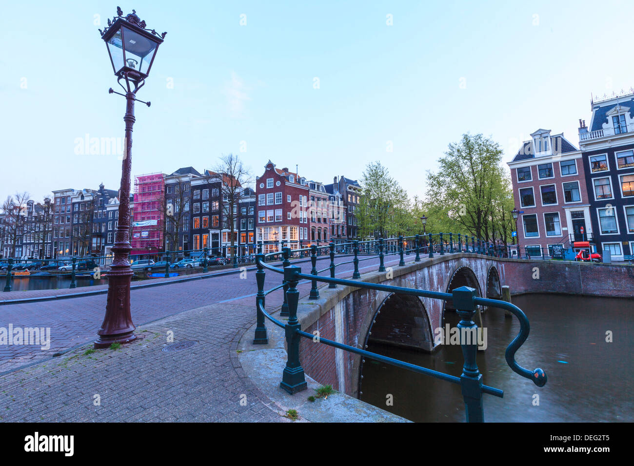 Ponte sul canale Keizersgracht, Amsterdam, Paesi Bassi, Europa Foto Stock