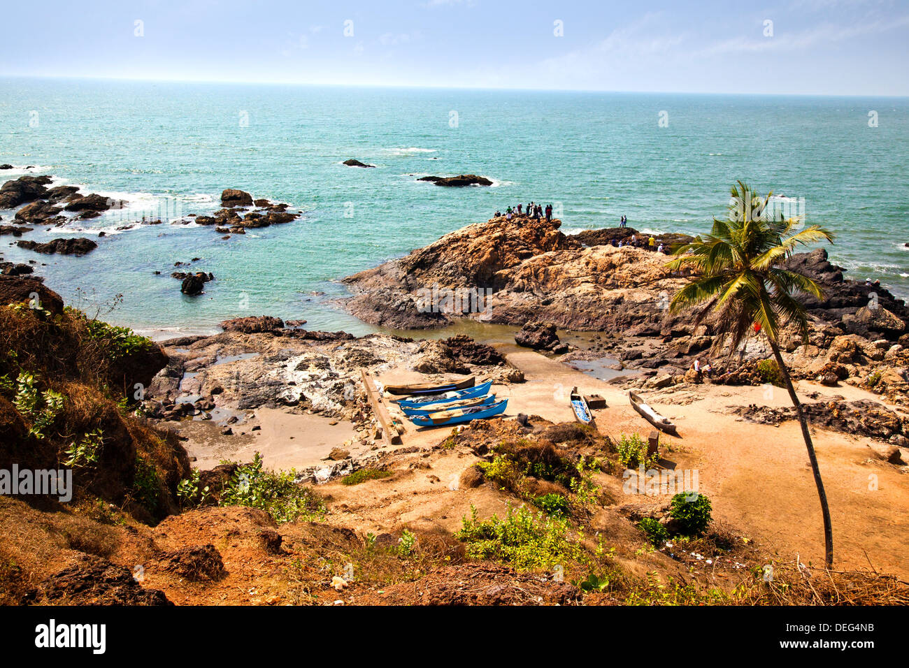 Angolo di alta vista di una spiaggia, Vagator, Bardez, Goa nord, Goa, India Foto Stock