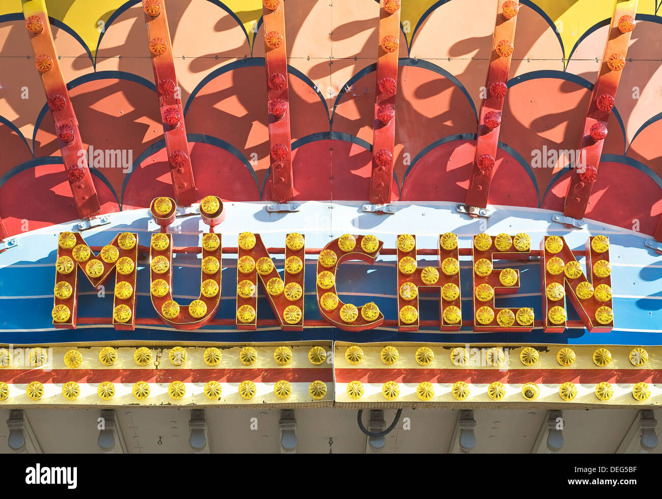 Decorazione di carnevale al Oktoberfest a Monaco di Baviera, Germania Foto Stock