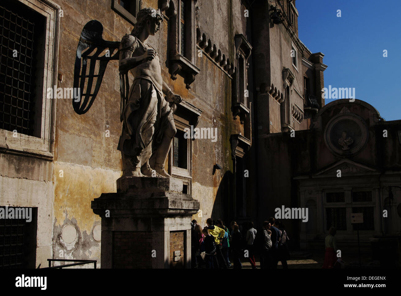 L'Italia. Roma. L'Arcangelo Michele. Statua di Raffaello da Montelupo (1504-1566). 1544. Castel Sant'Angelo. Foto Stock