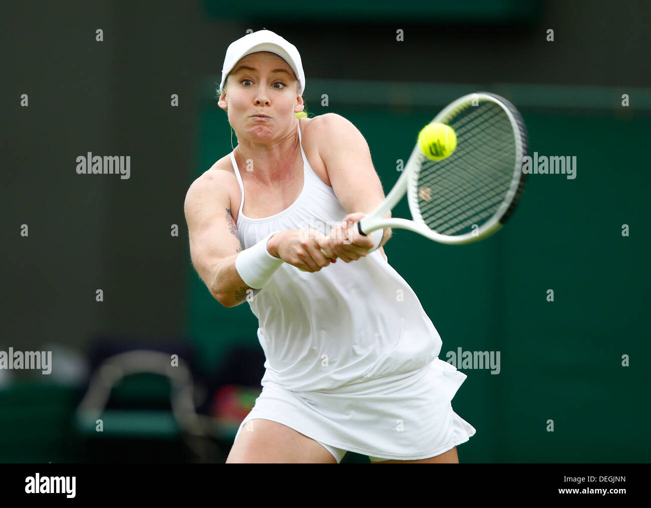 Bethanie Mattek-Sands (USA) in azione a campionati di Wimbledon 2013, Londra, Inghilterra. Foto Stock