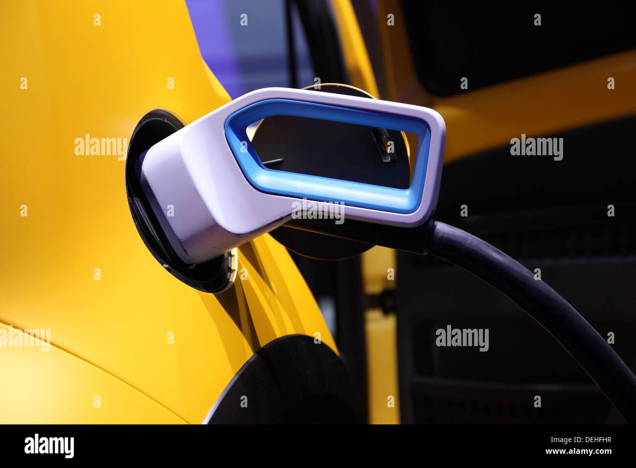 International Motor Show di Francoforte, Germania. Volkswagen E-up collegare al sessantacinquesimo IAA di Francoforte, in Germania il 17 settembre Foto Stock