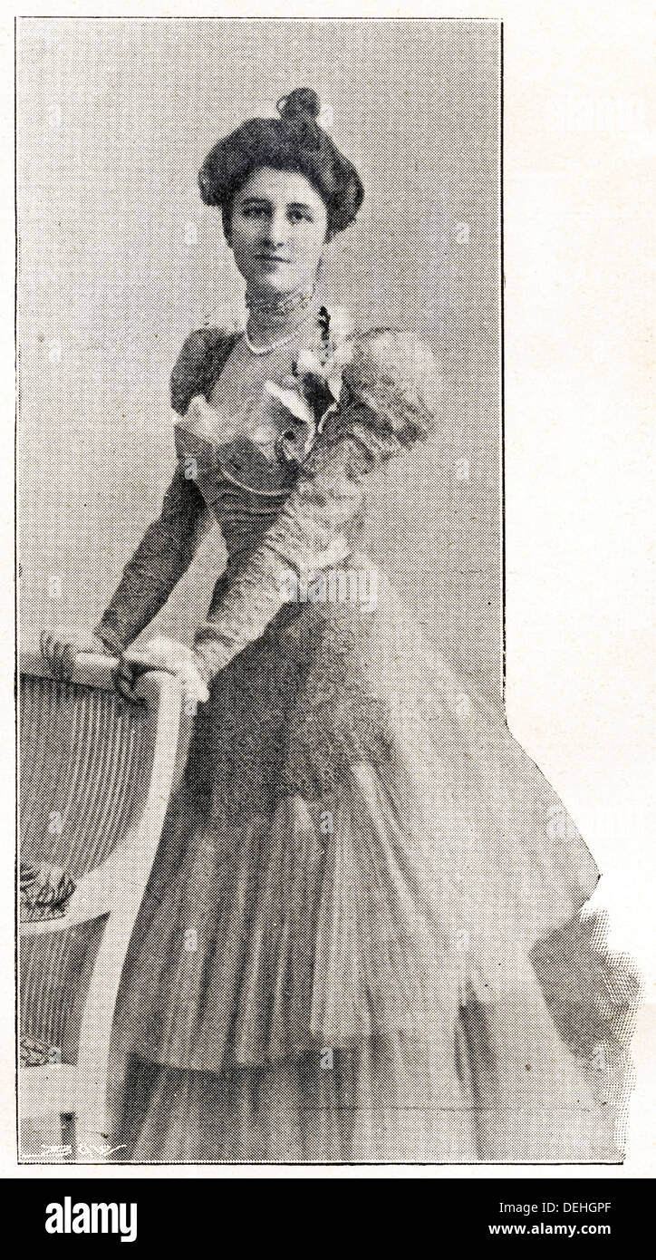 Donna in stile vittoriano. 1890 moda vittoriana da Parigi dal designer PAQUIN circa 1898 Foto Stock