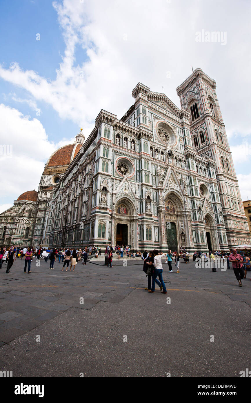 La facciata della cattedrale, il Duomo di Santa Maria del Fiore, Firenze, Toscana, Italia Foto Stock