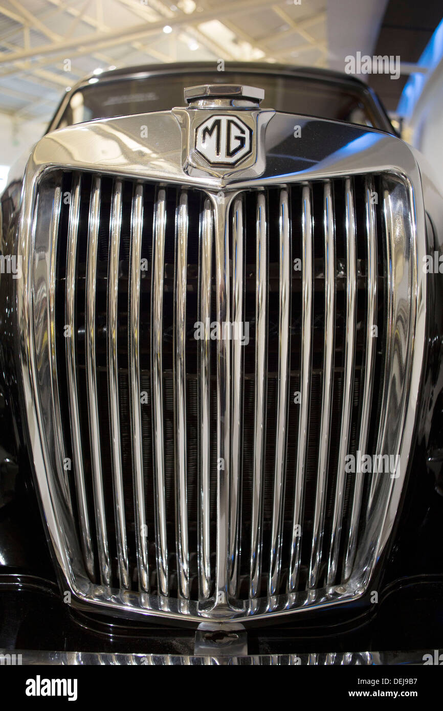 MG MGC METAL sign.mg CLASSIC BRITISH cars.garage Collezionabile.