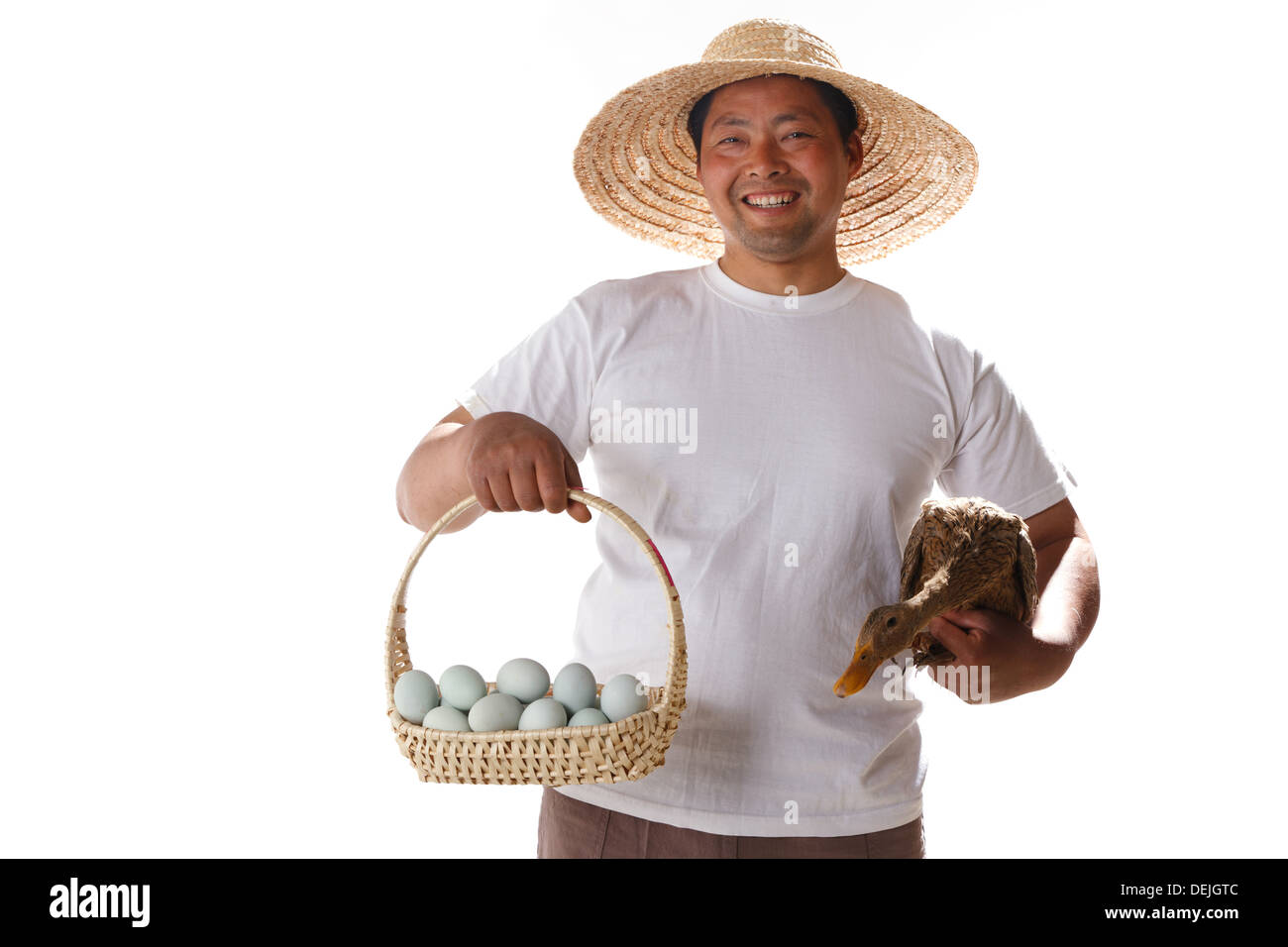 L'agricoltore che detiene duck uova di anatra e Foto Stock