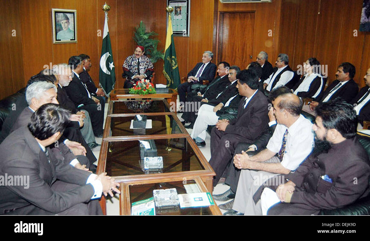 KARACHI/ PAKISTAN .  19 setp 2013 Handout image PID  Hon'ble giustizia principale del Pakistan il sig. giustizia Iftikhar Muhammad Chaudhry in occasione di un incontro con barra di diverse associazioni di Sindh presso la Corte suprema, ramo registro a Karachi onSeptember 19, 2013 (foto di PID/Deanpictures/Alamy Live News Foto Stock