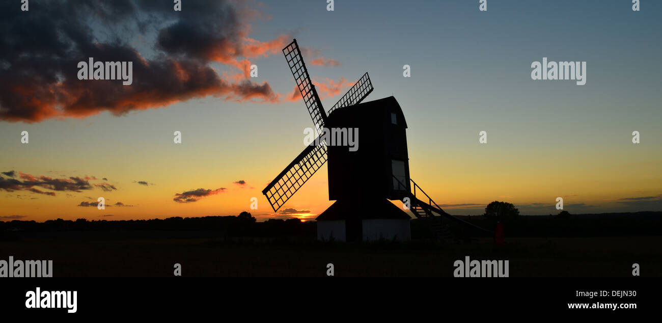 Pitstone windmill panorama paesaggio tramonto panoramico Foto Stock