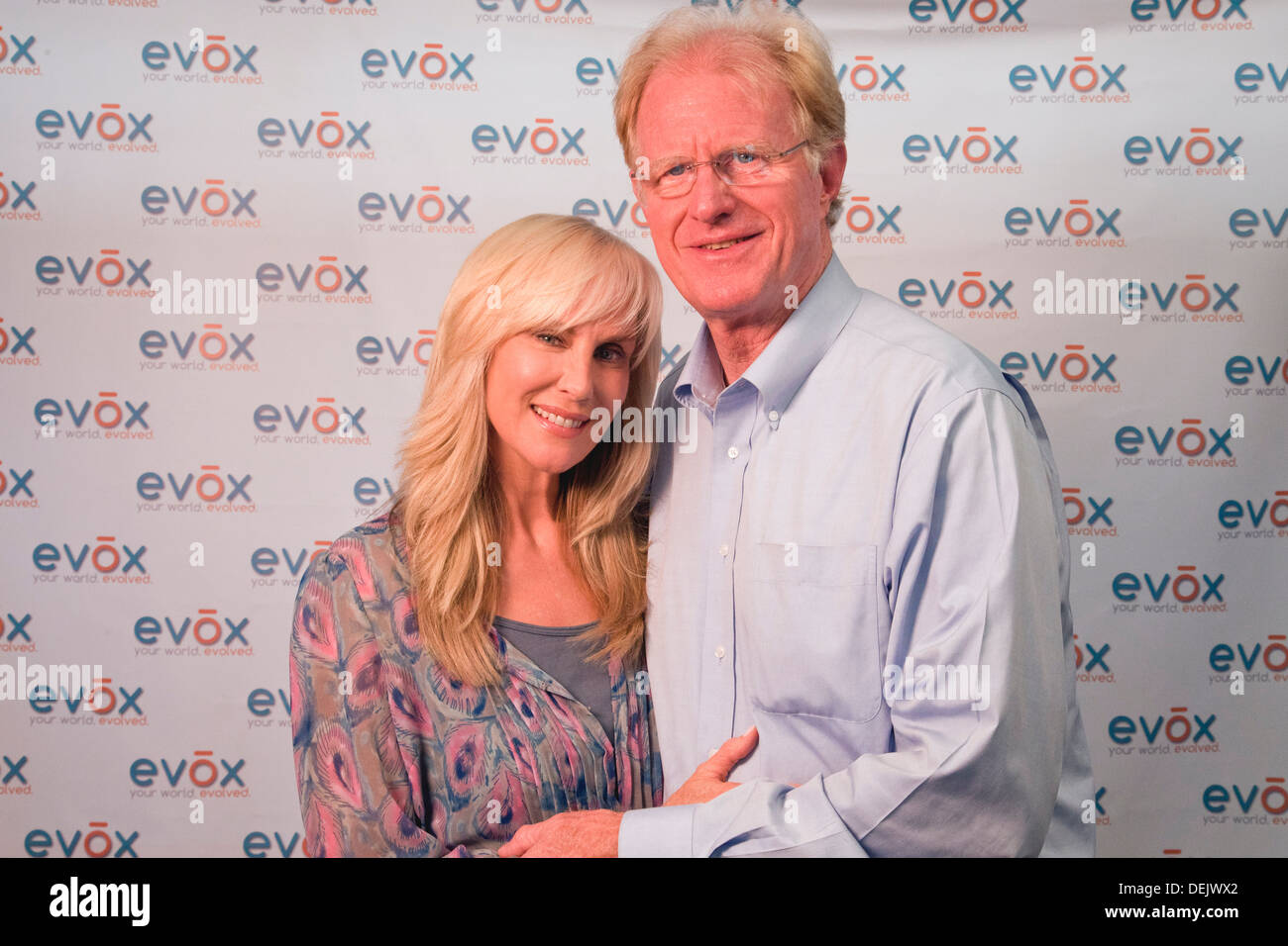 8/19/2013. Ed Begley Jr ha annunciato oggi che egli ha firmato un $17 milioni di patto con Evox avvio Televisione Foto Stock