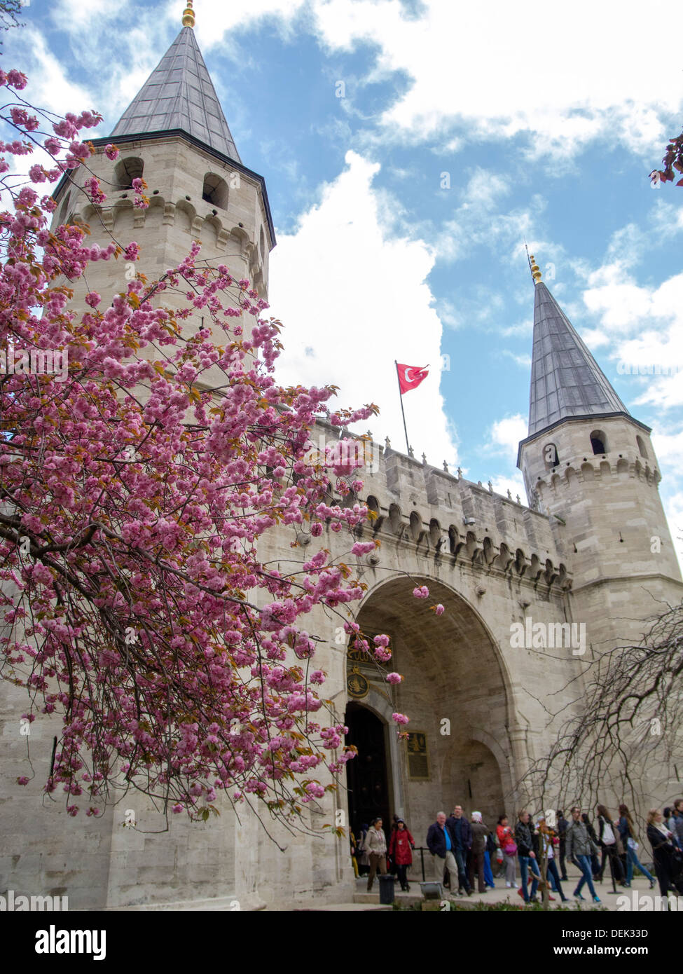 Istanbul, Sultanahmet, Topkapipalast, Haupteingang zum Palastgelände bildet das Bab-ho Hümayun, das grossherrliche Tor Foto Stock