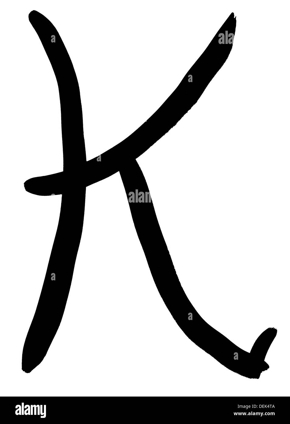 La lettera K, scritto a mano in inchiostro nero su sfondo bianco Foto Stock