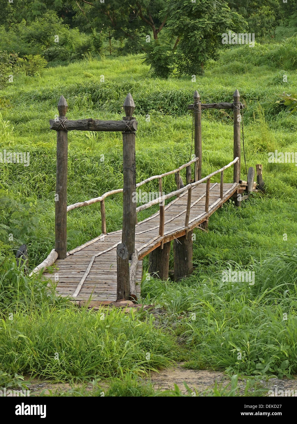 Design della passerella in legno immagini e fotografie stock ad alta ...