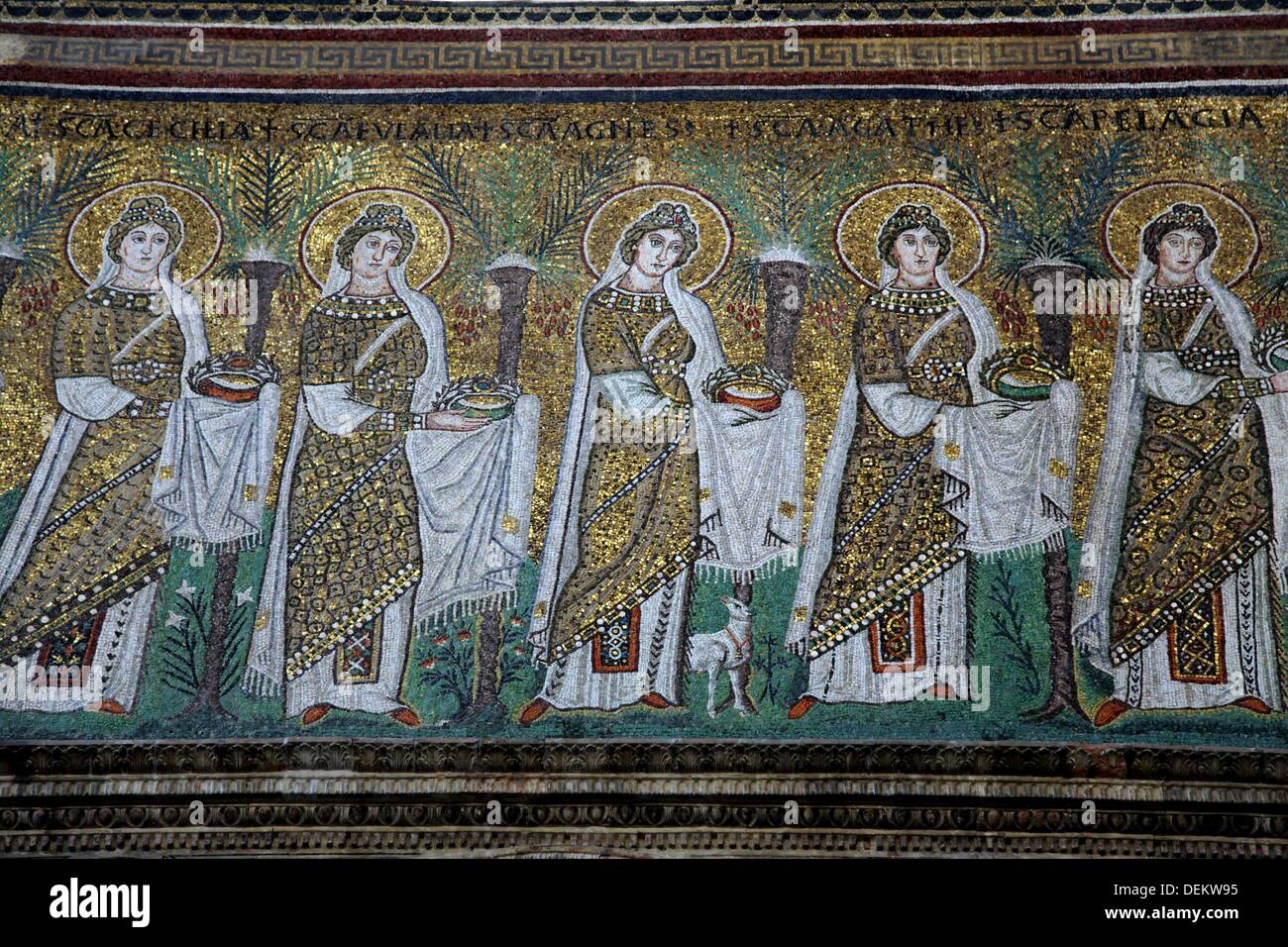 Procession Virgins Immagini & Procession Virgins Fotos Stock Alamy