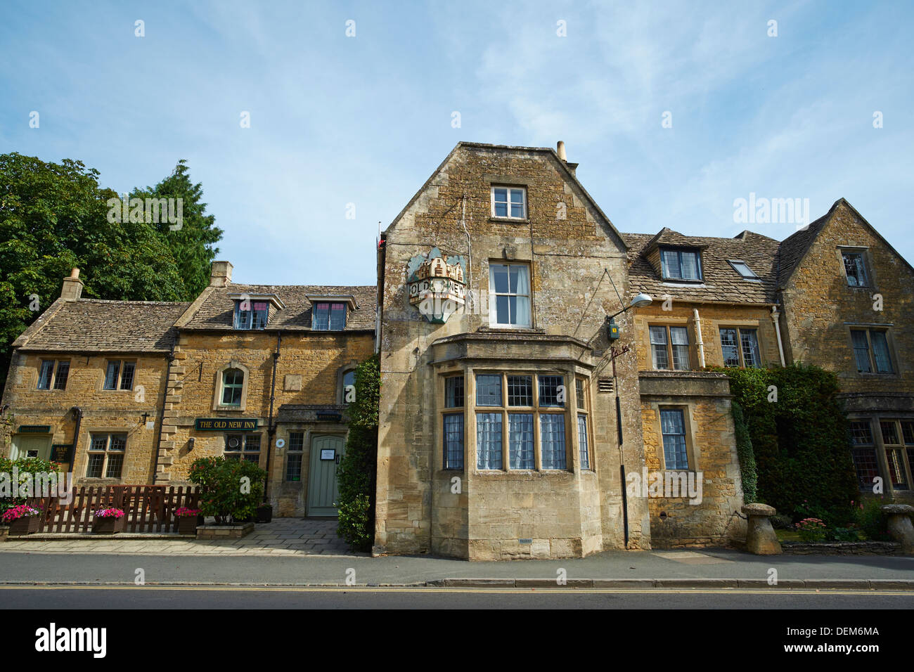 Il vecchio nuovo Rissington Inn Road Bourton sull'acqua Gloucestershire Cotswolds REGNO UNITO Foto Stock