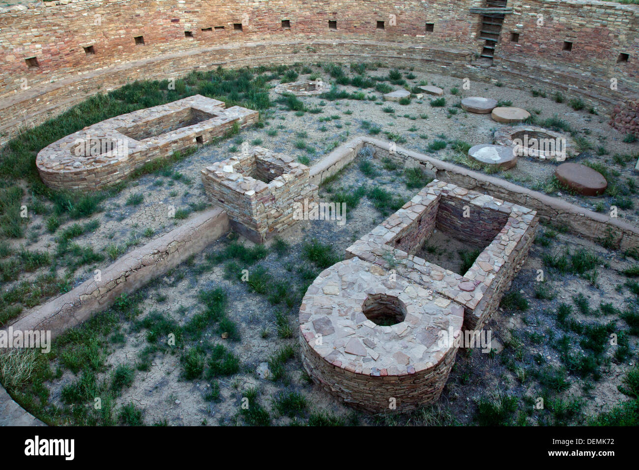 Dettaglio del grande kiva di Chetro Ketl sito nella cultura Chaco National Historical Park, New Mexico. Foto Stock