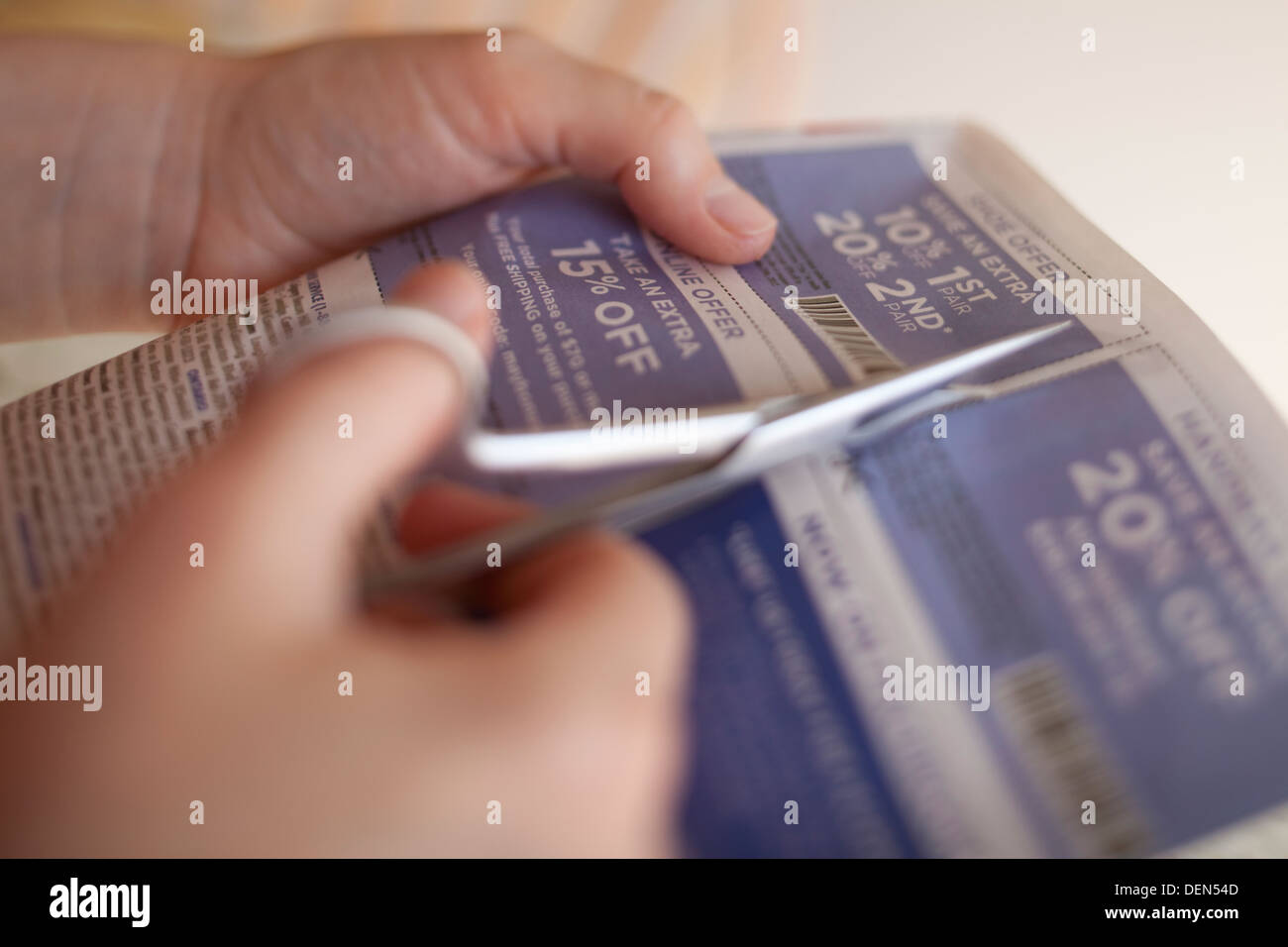Abstract di clipping coupon di sconto inclinare di scendere in dettagli Foto Stock
