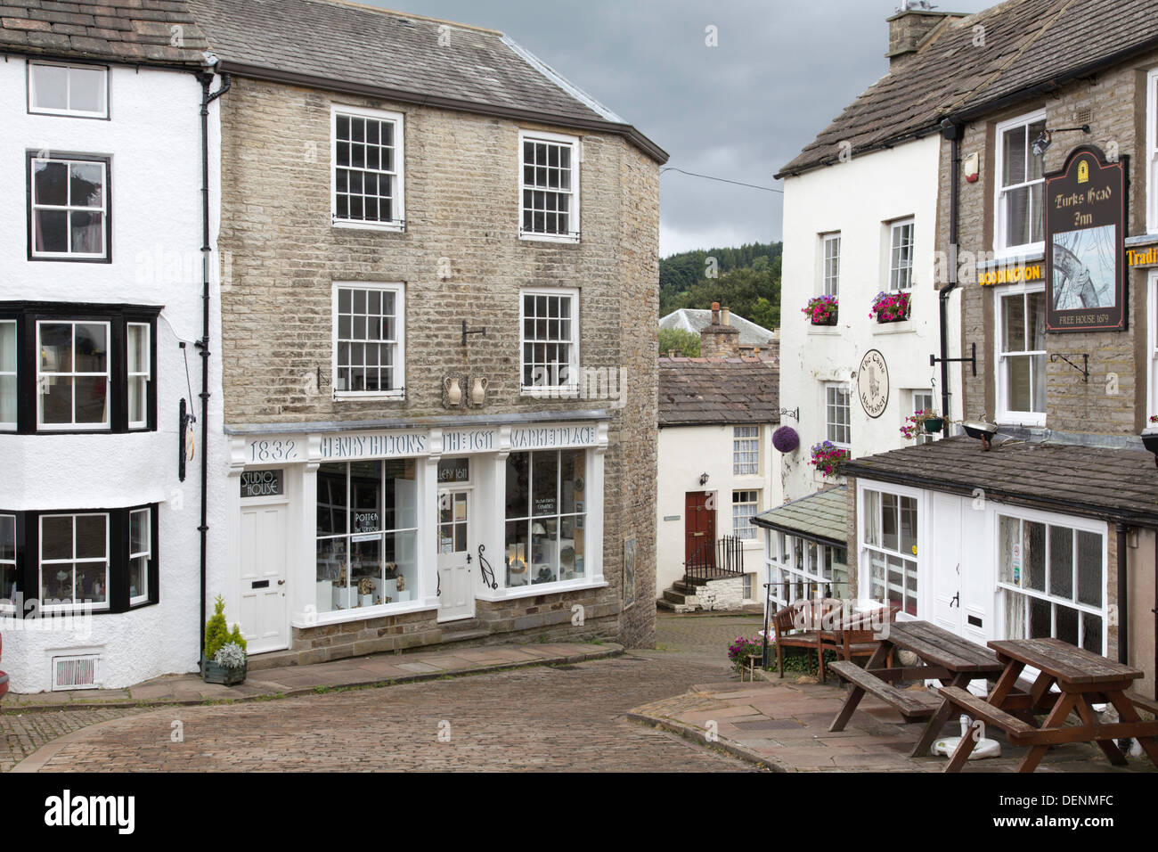 Strade acciottolate in Cumbria città mercato di Alston nel North Pennines area di straordinaria bellezza naturale, England, Regno Unito Foto Stock