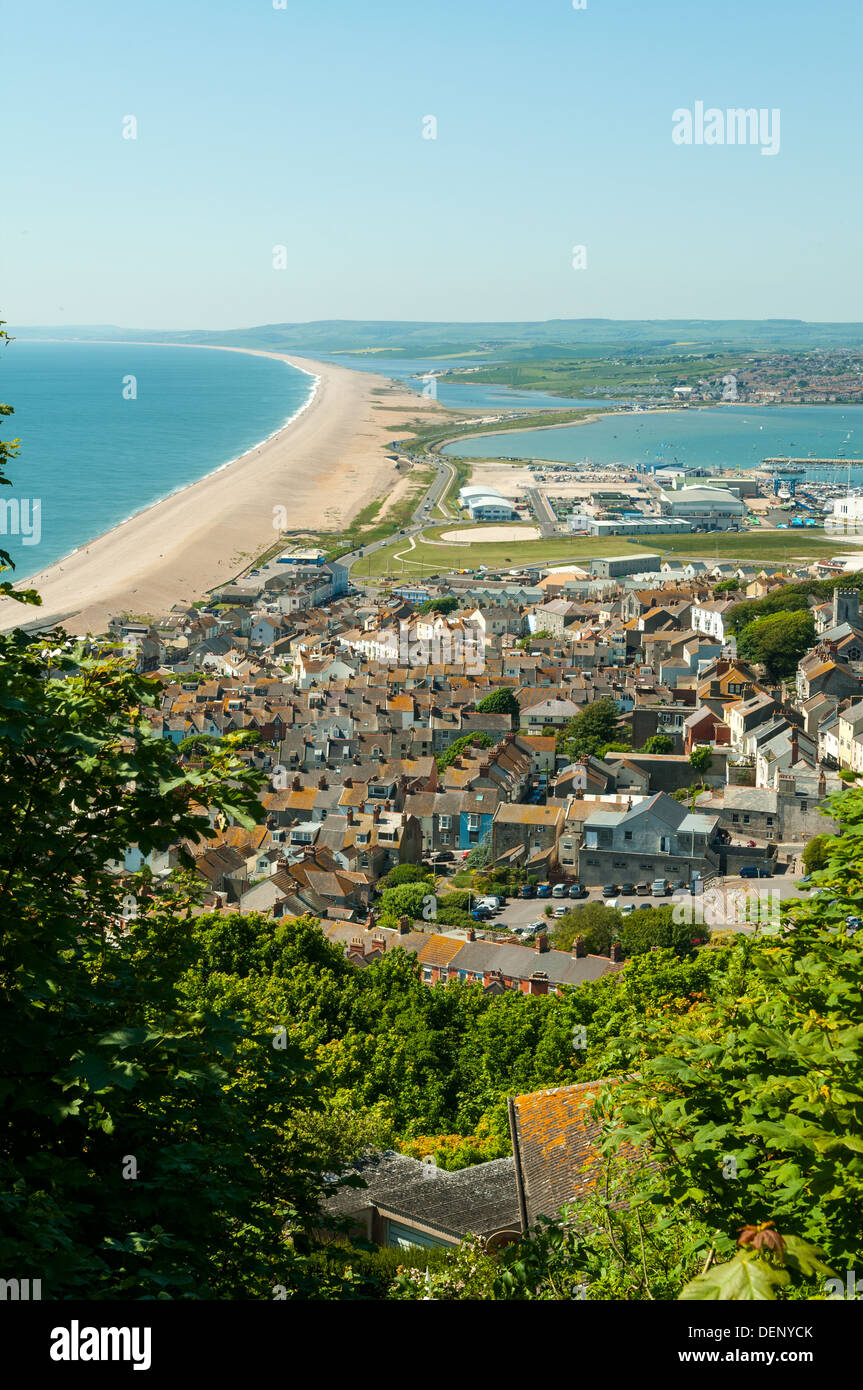 Chesil Beach dal di sopra Portland, Dorset, Inghilterra Foto Stock