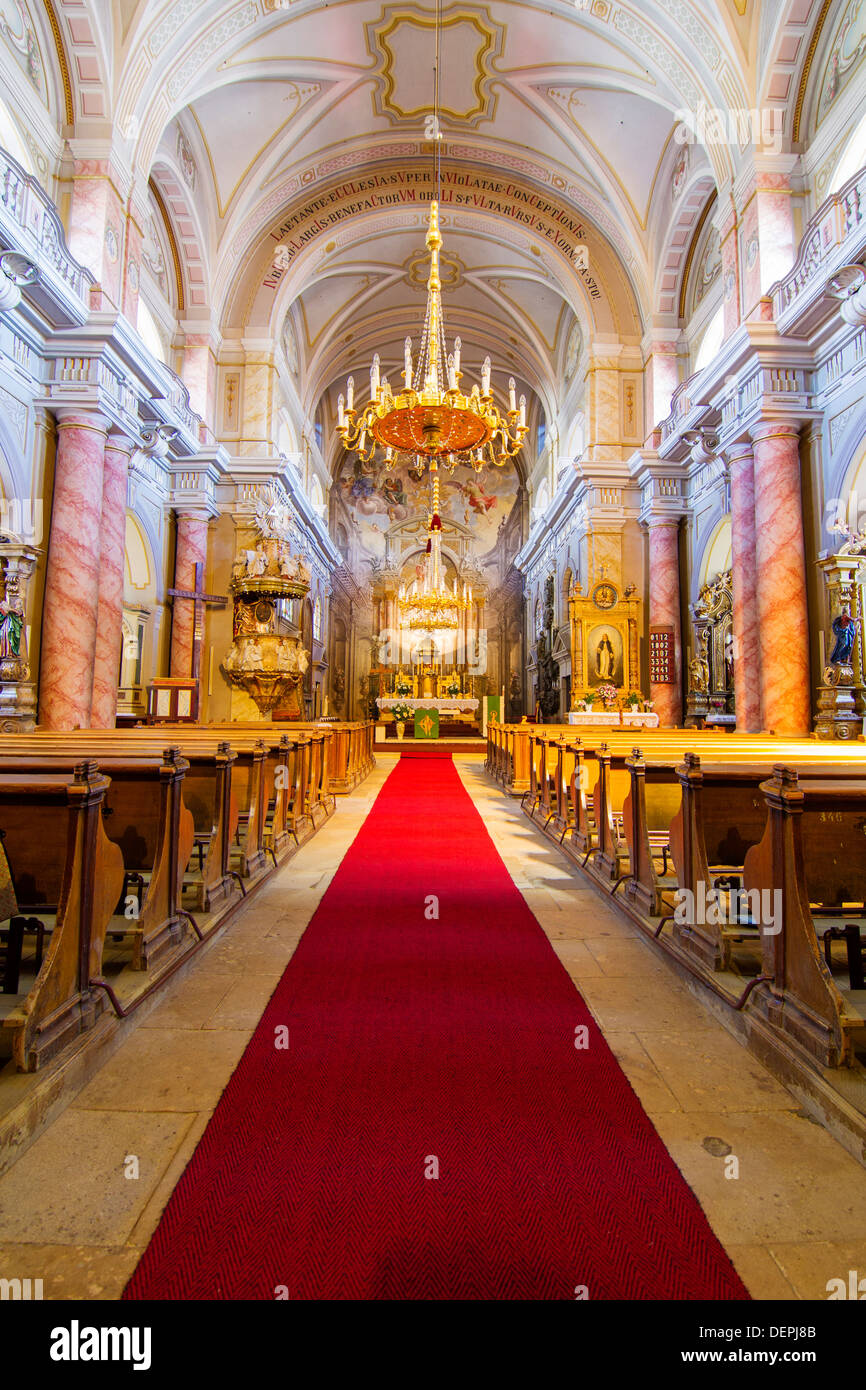 Trinità santa chiesa cattolica in Sibiu Hermannstadt (Sibiu) vista interna Foto Stock