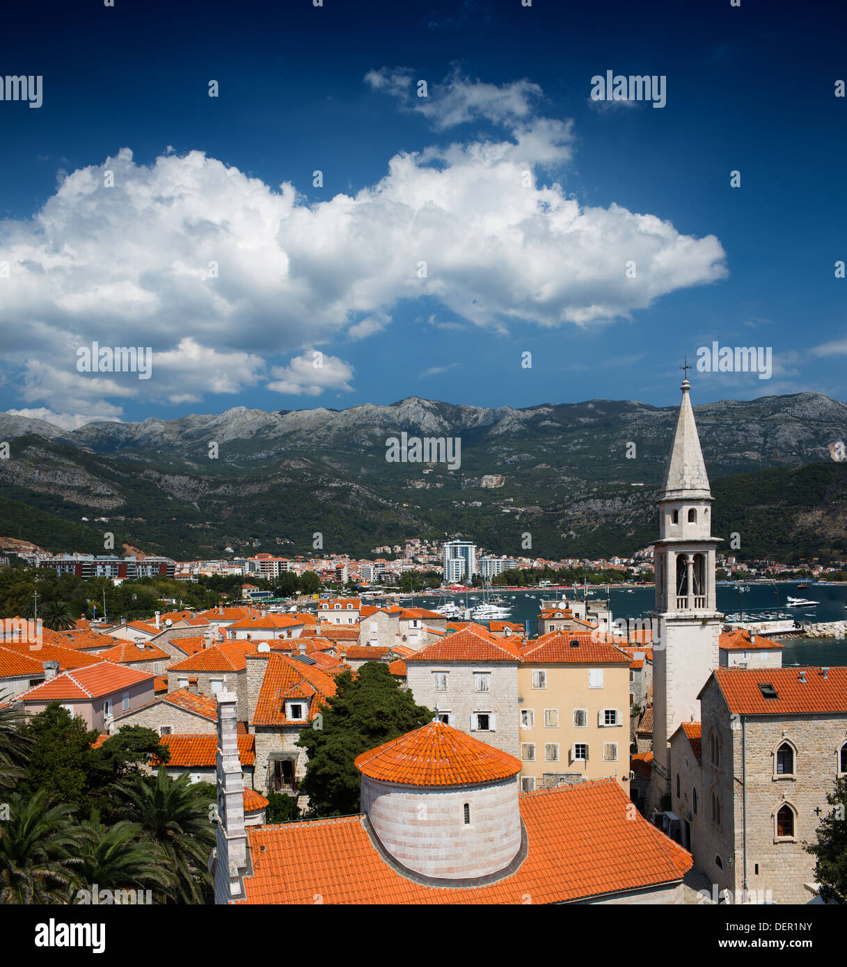 Vista sulla città vecchia di Budva. Montenegro, Balcani, Europa Foto Stock